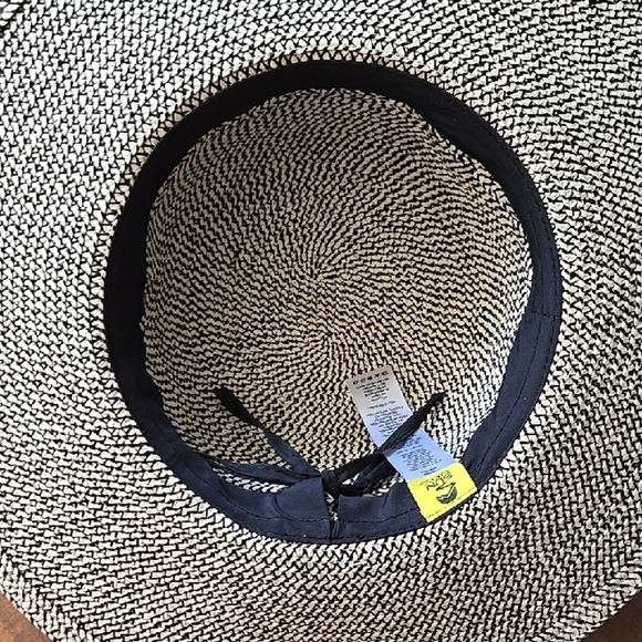 Sunday Afternoons Sun Hat - Picture 4 of 5